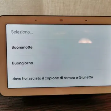 Presa di contatto e unboxing di Google Nest Hub, domotica, informazioni e video in 7″