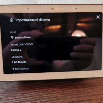 Presa di contatto e unboxing di Google Nest Hub, domotica, informazioni e video in 7″