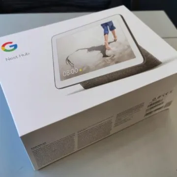 Presa di contatto e unboxing di Google Nest Hub, domotica, informazioni e video in 7″