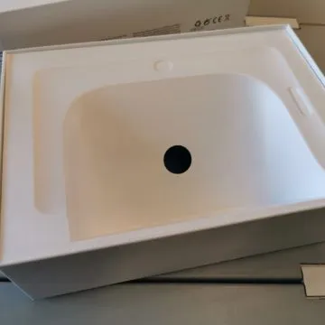 Presa di contatto e unboxing di Google Nest Hub, domotica, informazioni e video in 7″