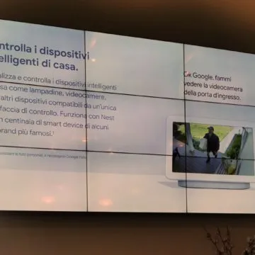 Presa di contatto e unboxing di Google Nest Hub, domotica, informazioni e video in 7″