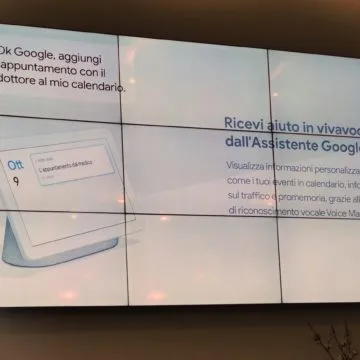 Presa di contatto e unboxing di Google Nest Hub, domotica, informazioni e video in 7″