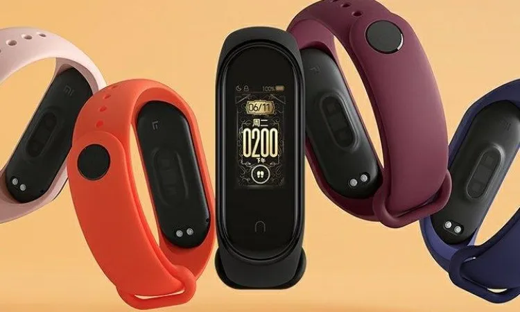 Xiaomi Mi Band 4 ufficiale, eccola in tutto il suo colorato splendore Xiaomi Mi Band 4 ufficiale, eccola in tutto il suo colorato splendore