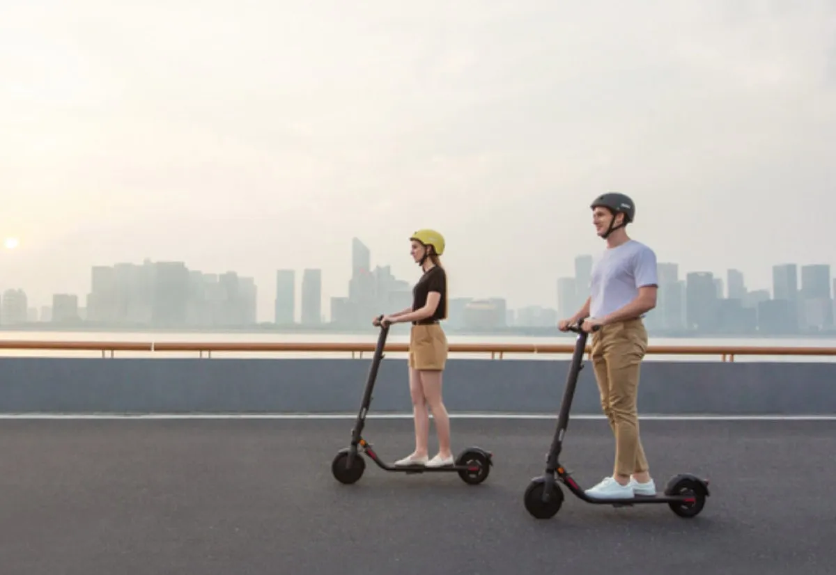 Sconto Ninebot by Segway ES2 monopattino elettrico che parla con iPhone: solo 392€ Sconto Ninebot by Segway ES2 monopattino elettrico che parla con iPhone: solo 392€