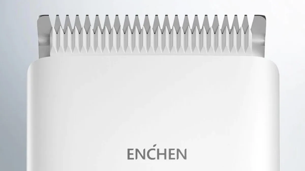 Enchen, rasoio elettrico per capelli con ricarica USB a soli 17,19 euro