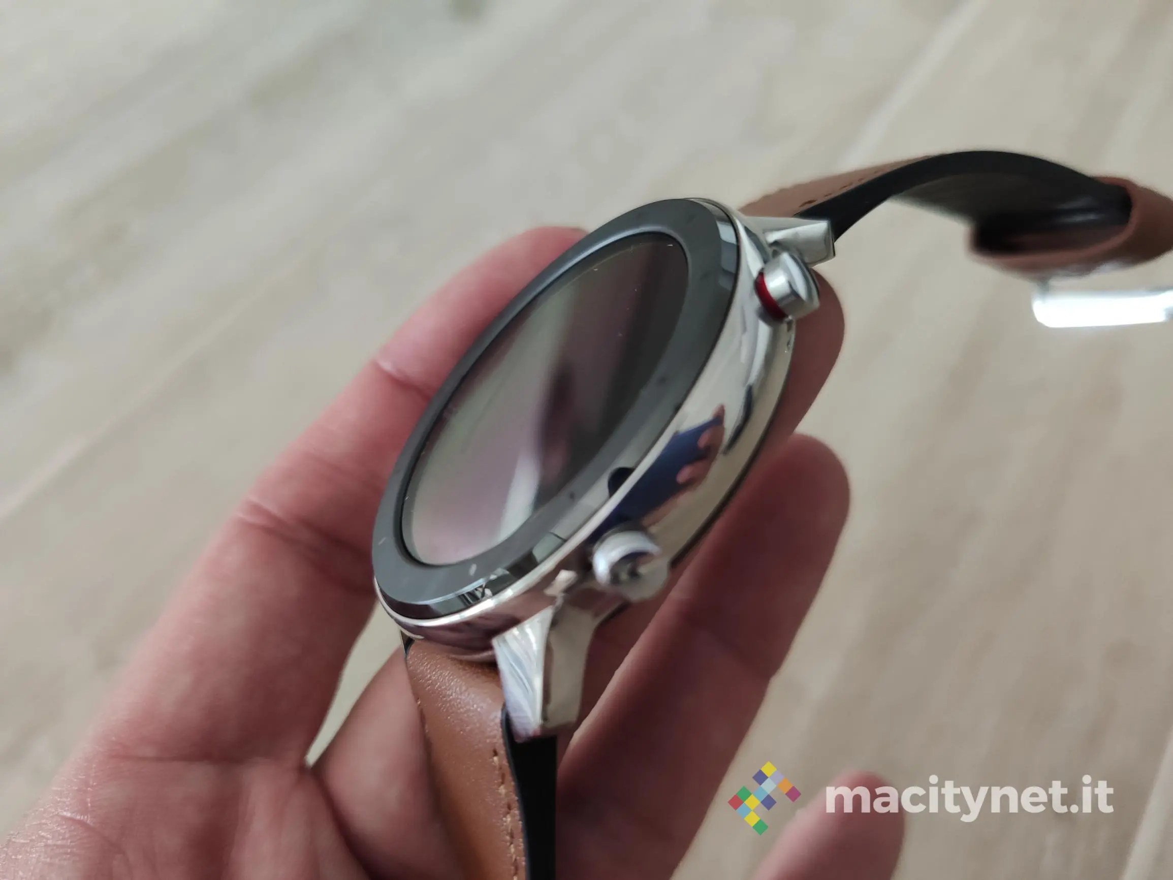 Recensione Amazfit, l’eleganza al polso Recensione Amazfit, l’eleganza al polso