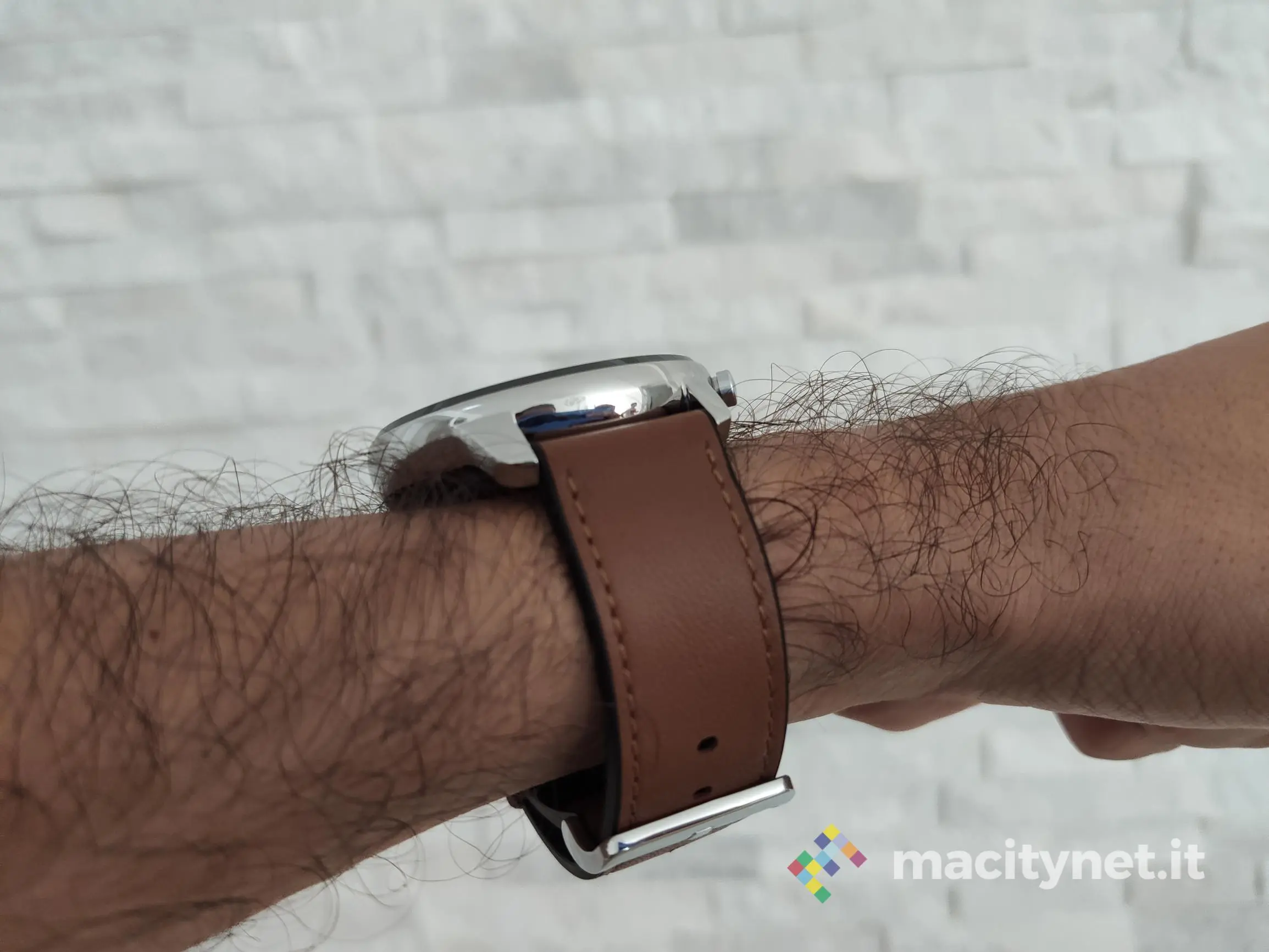 Recensione Amazfit, l’eleganza al polso Recensione Amazfit, l’eleganza al polso