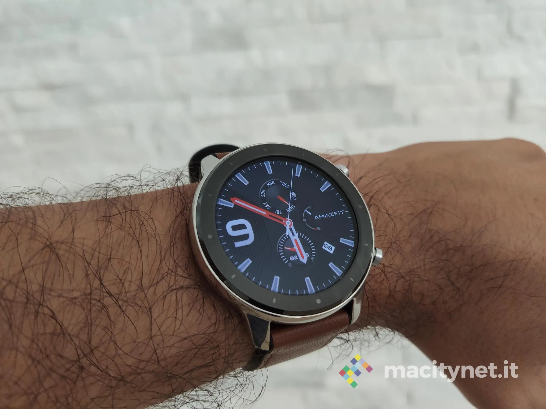 Recensione Amazfit, l’eleganza al polso Recensione Amazfit, l’eleganza al polso