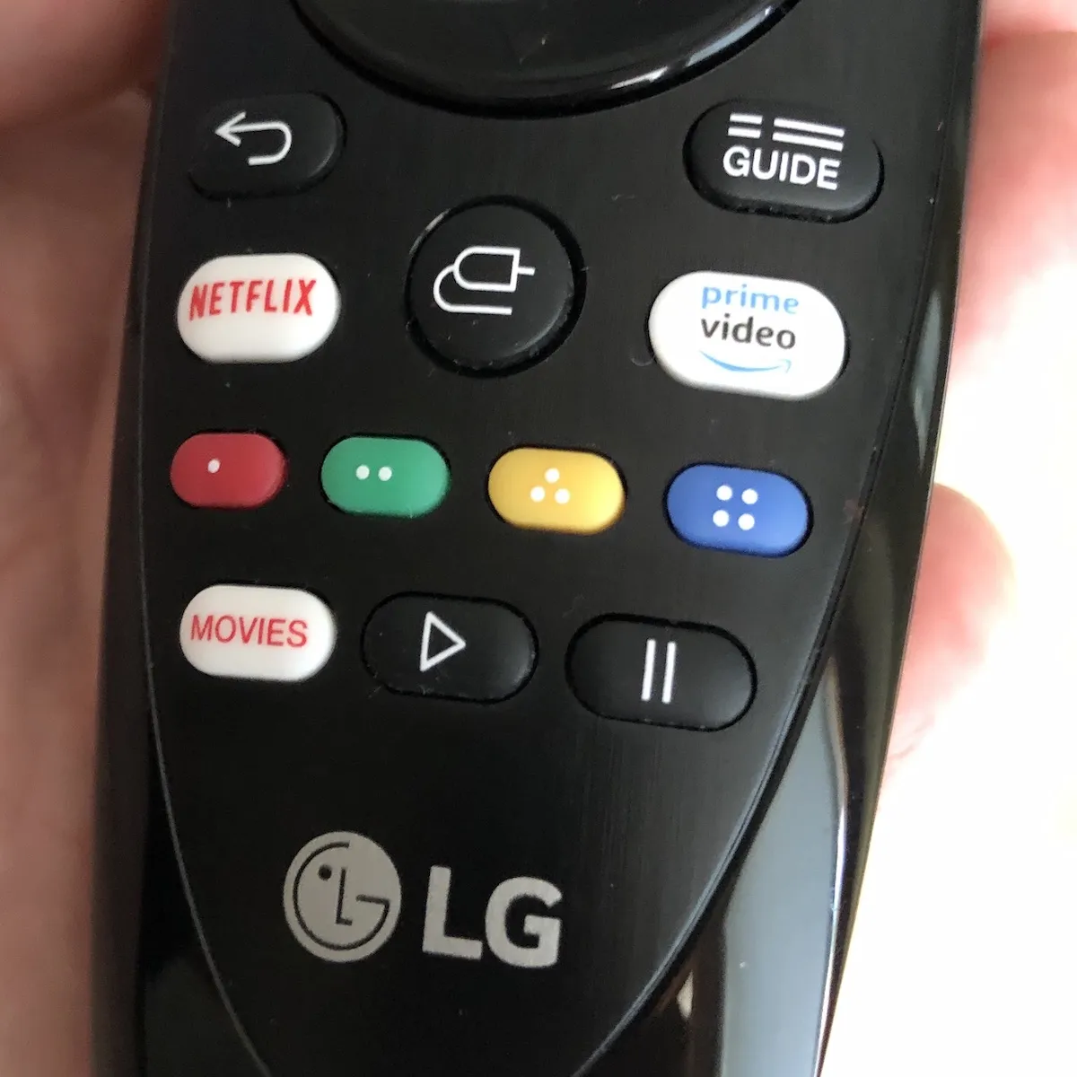 Per il Garante le smart TV non devono discriminare le reti tradizionali Per il Garante le smart TV non devono discriminare le reti tradizionali