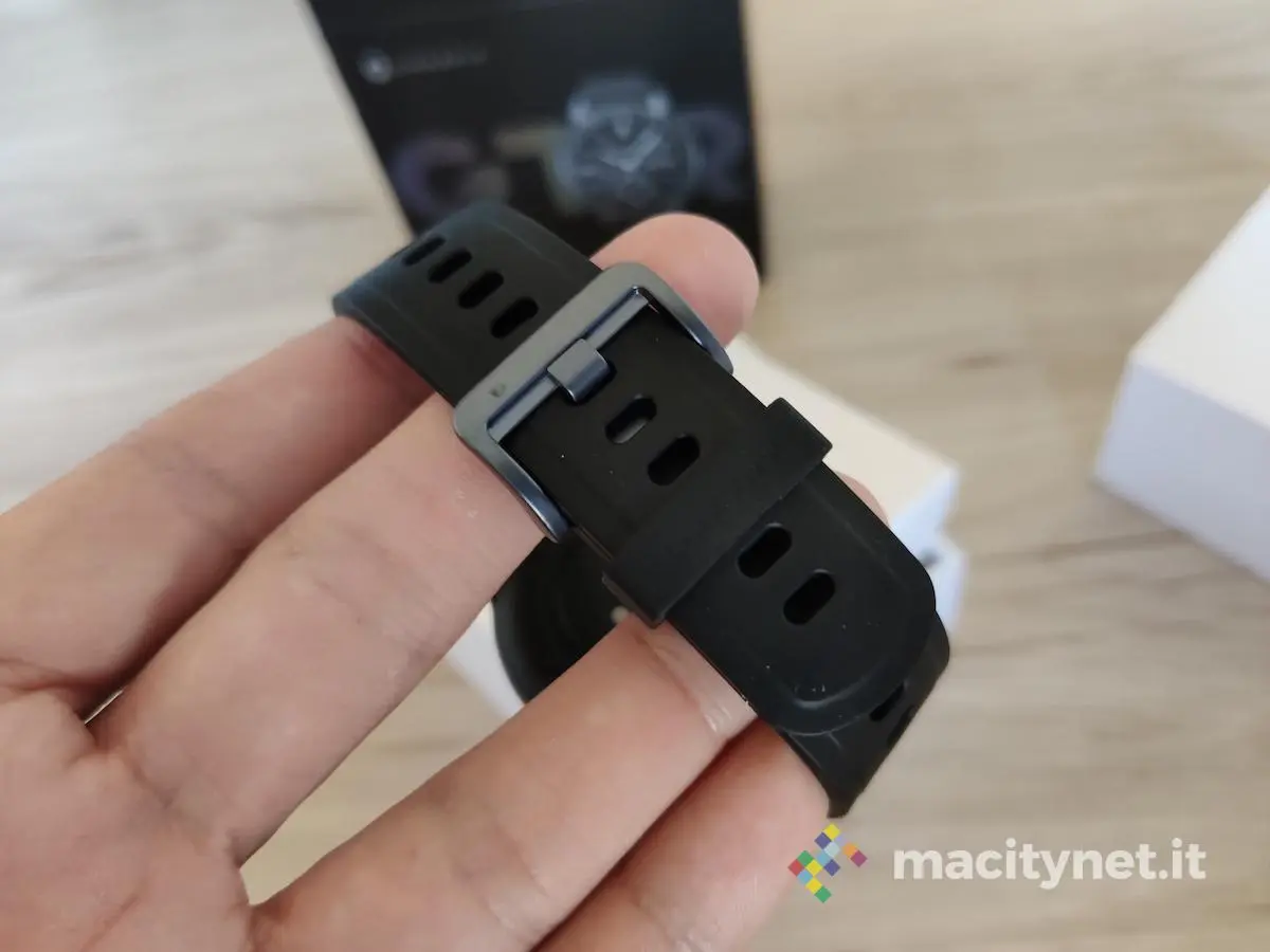 Amazfit GTR 42 mm, unboxing e prime impressioni Amazfit GTR 42 mm, unboxing e prime impressioni