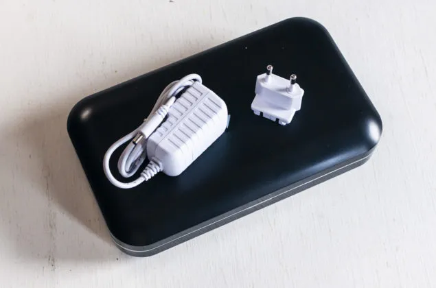 PhoneSoap 3.0, recensione del pulisci smartphone da camera