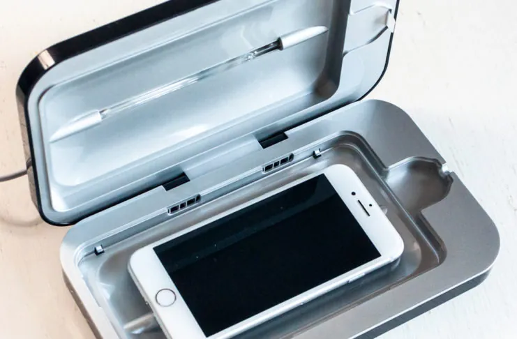 PhoneSoap 3.0, recensione del pulisci smartphone da camera