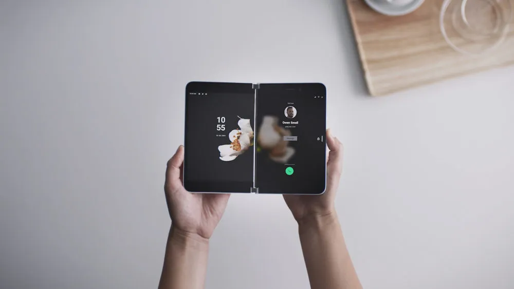 Microsoft punta sul doppio schermo con Neo e Surface Duo