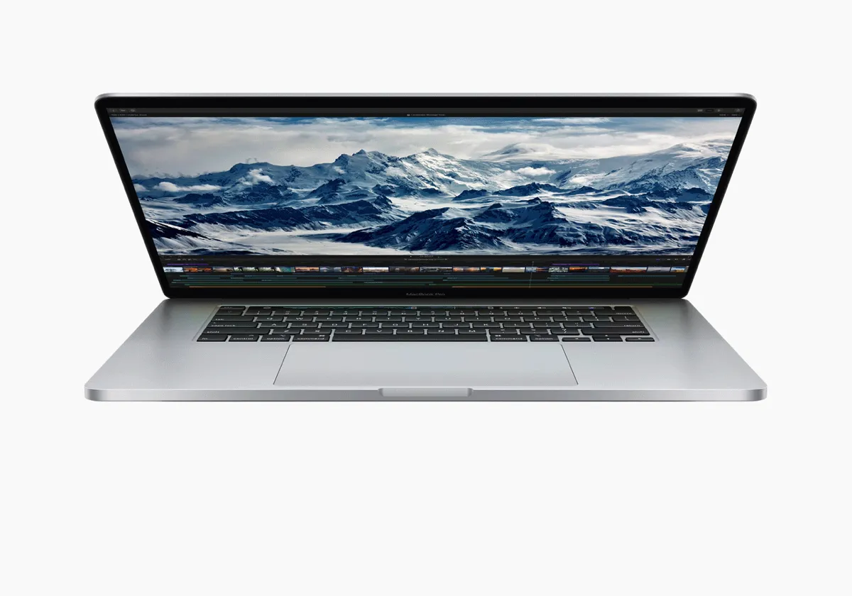 Apple lancia MacBook Pro 16 pollici, fino all’80% più veloce e con Magic Keyboard