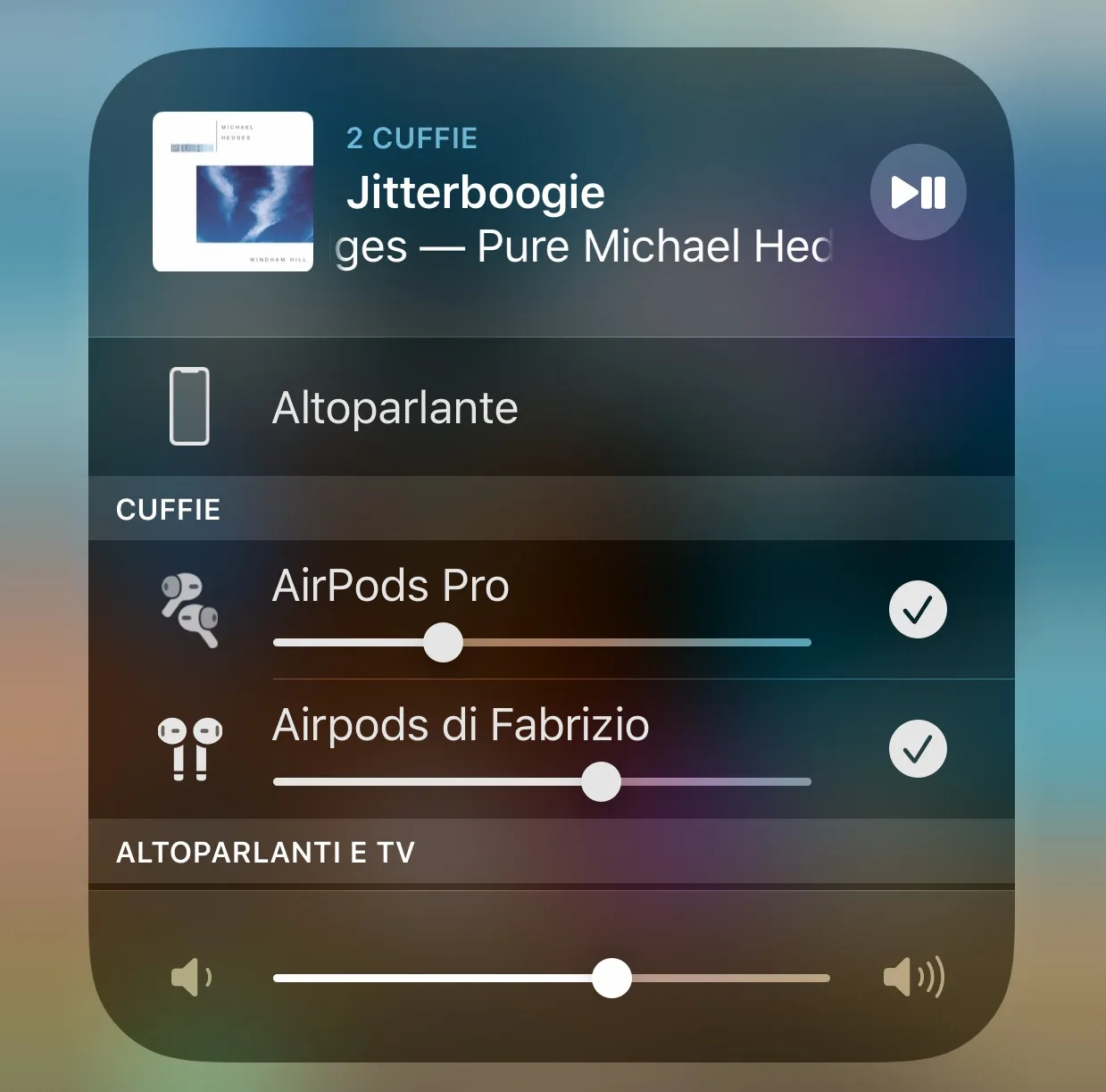 Condividere la musica con AirPods o auricolari Beats: come usare la funzione di iOs 13 Condividere la musica con AirPods o auricolari Beats: come usare la funzione di iOs 13