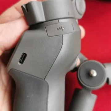 Recensione DJI Osmo Mobile 3: l’accessorio necessario per i video con smartphone