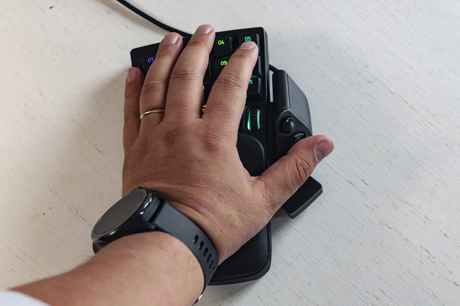 Recensione Razer Tartarus Pro, l’altra metà del mouse Recensione Razer Tartarus Pro, l’altra metà del mouse