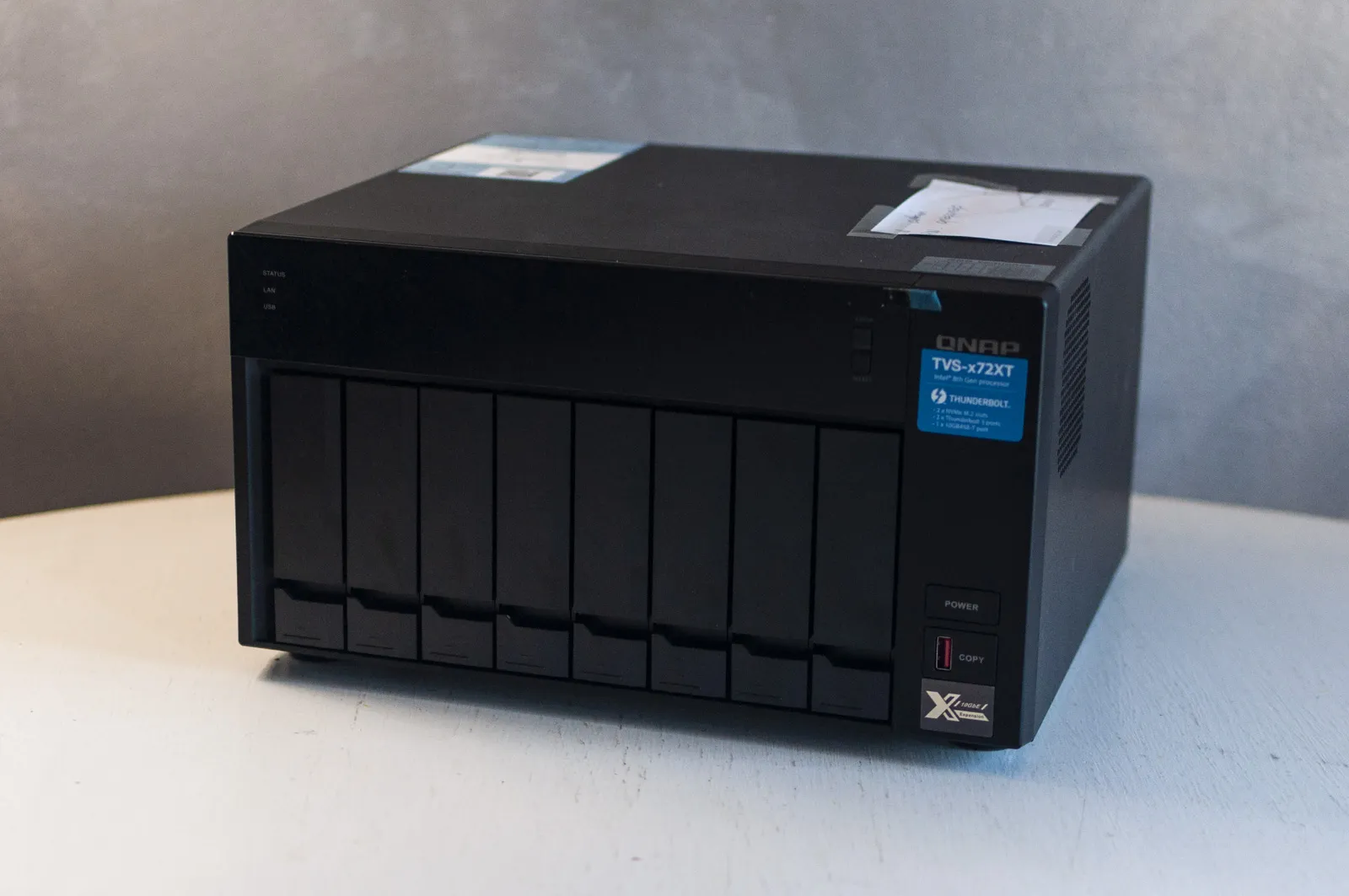 Recensione QNAP TVS-872XT, non chiamatelo solo NAS Recensione QNAP TVS-872XT, non chiamatelo solo NAS