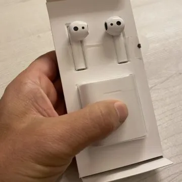 L200 contro Xiaomi Mi Air 2: le due strade alla imitazione degli Airpods