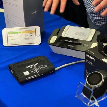 Omron HeartGuide è il primo misuratore di pressione indossabile clinicamente validato