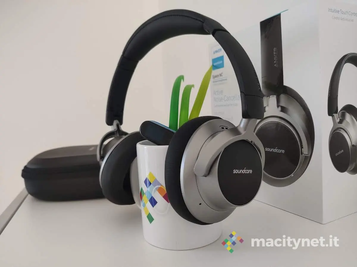Recensione Soundcore Space NC, le cuffie wireless di Anker con cancellazione del rumore e controllo touch Recensione Soundcore Space NC, le cuffie wireless di Anker con cancellazione del rumore e controllo touch