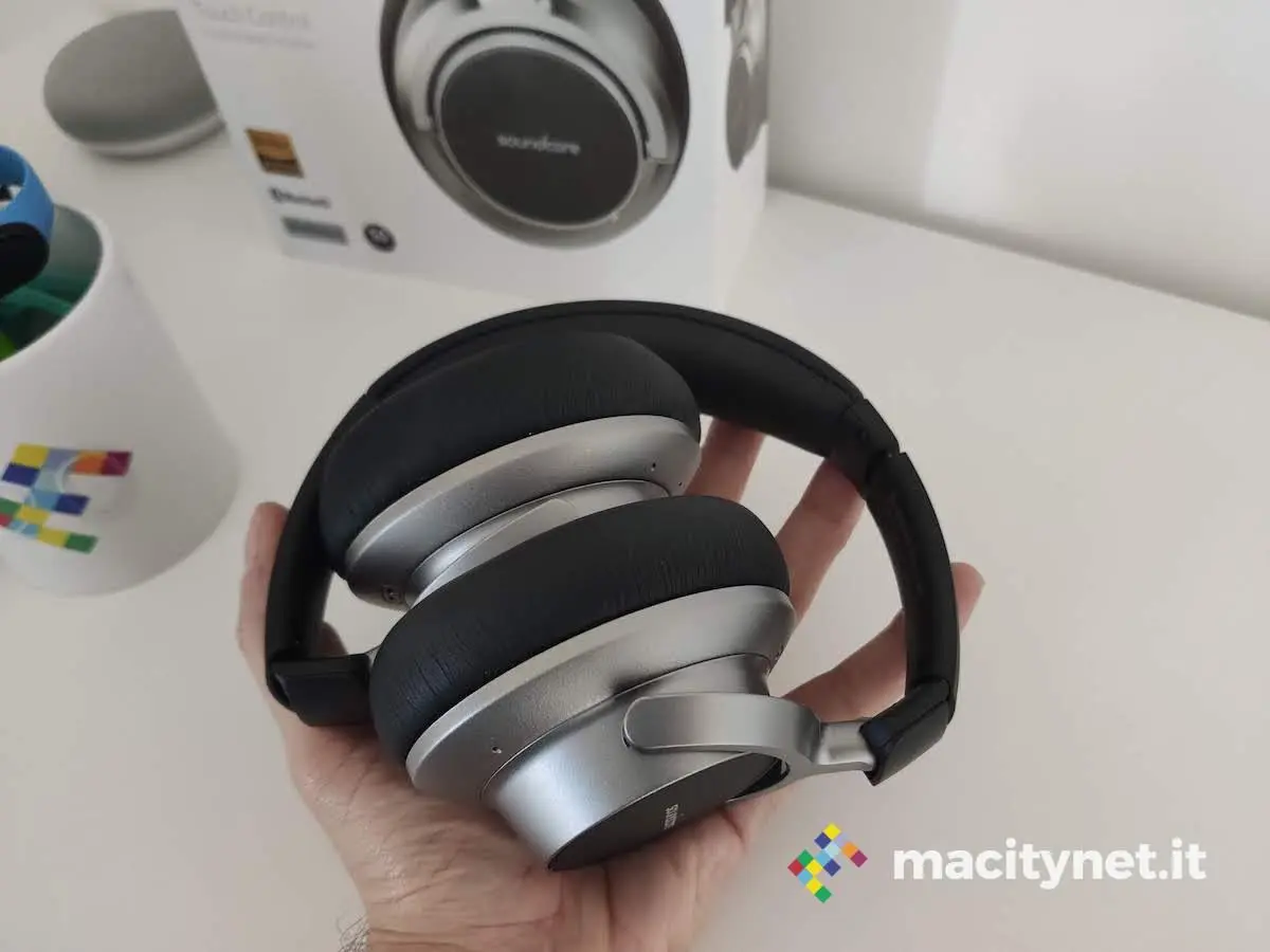 Recensione Soundcore Space NC, le cuffie wireless di Anker con cancellazione del rumore e controllo touch Recensione Soundcore Space NC, le cuffie wireless di Anker con cancellazione del rumore e controllo touch