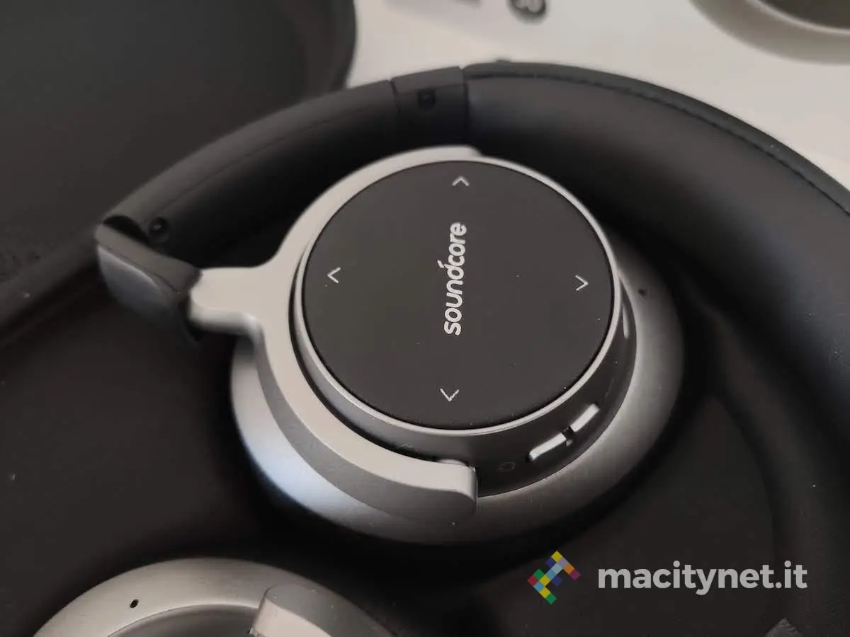 Recensione Soundcore Space NC, le cuffie wireless di Anker con cancellazione del rumore e controllo touch Recensione Soundcore Space NC, le cuffie wireless di Anker con cancellazione del rumore e controllo touch