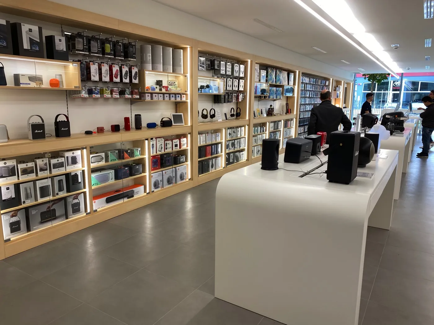 Med Computer inaugura il 2020 con la nuova sede e il super Med Store di Piediripa, Macerata Med Computer inaugura il 2020 con la nuova sede e il super Med Store di Piediripa, Macerata