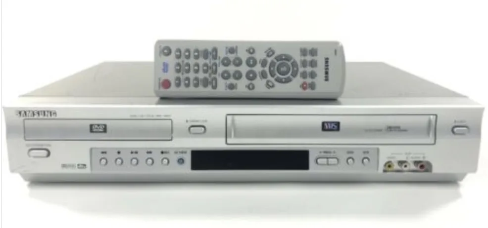 Dall’analogico al digitale: come portare i vecchi VHS e video 8 su Mac, PC e iPad Dall’analogico al digitale: come portare i vecchi VHS e video 8 su Mac, PC e iPad
