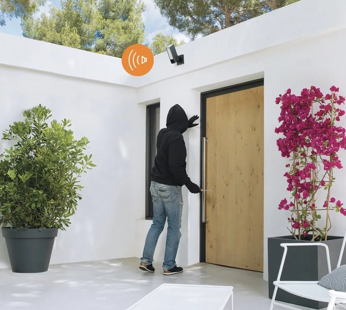 Netatmo aggiunge la sirena alla Videocamera Esterna Intelligente Netatmo aggiunge la sirena alla Videocamera Esterna Intelligente