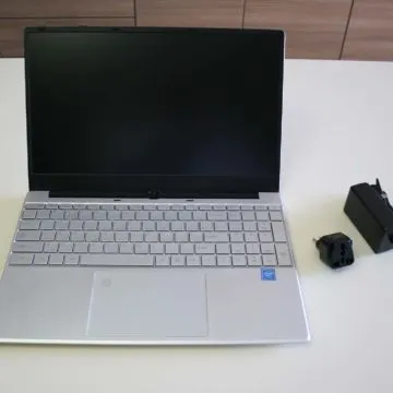 Recensione KUU K1, un notebook da 15,6″ con Intel Core i5 a prezzo imbattibile
