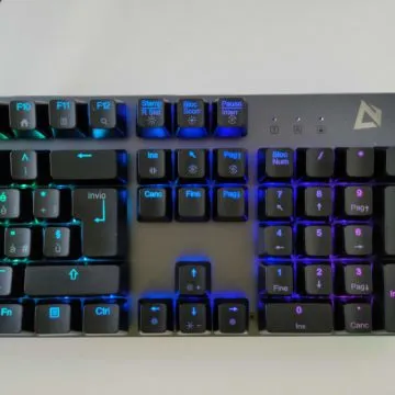 Recensione Aukey KM-G12, la tastiera meccanica per il gaming che non ti aspetti