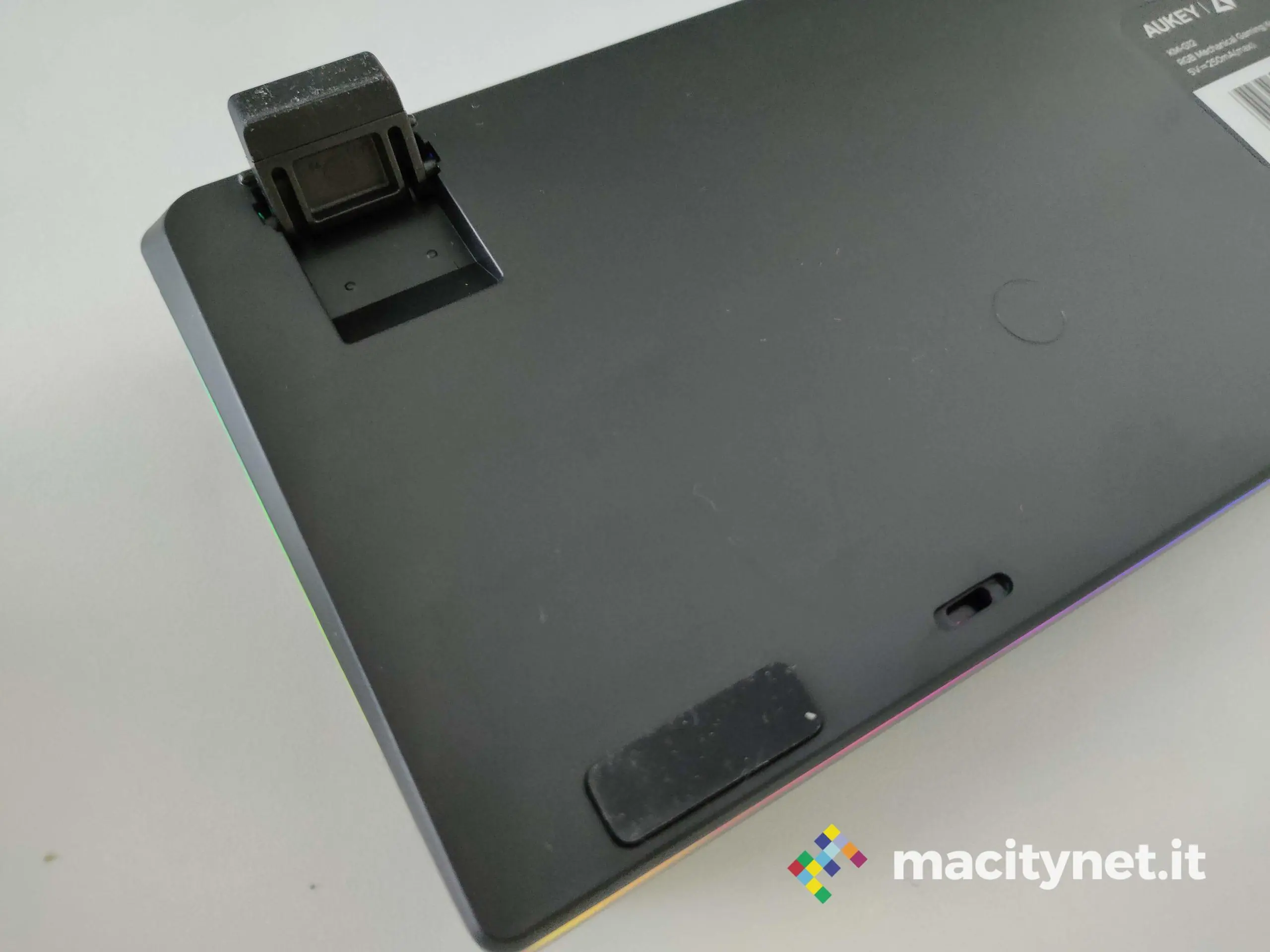 Recensione Aukey KM-G12, la tastiera meccanica per il gaming che non ti aspetti Recensione Aukey KM-G12, la tastiera meccanica per il gaming che non ti aspetti