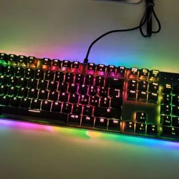 Recensione Aukey KM-G12, la tastiera meccanica per il gaming che non ti aspetti