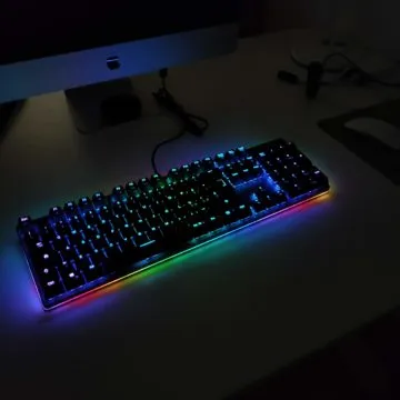 Recensione Aukey KM-G12, la tastiera meccanica per il gaming che non ti aspetti