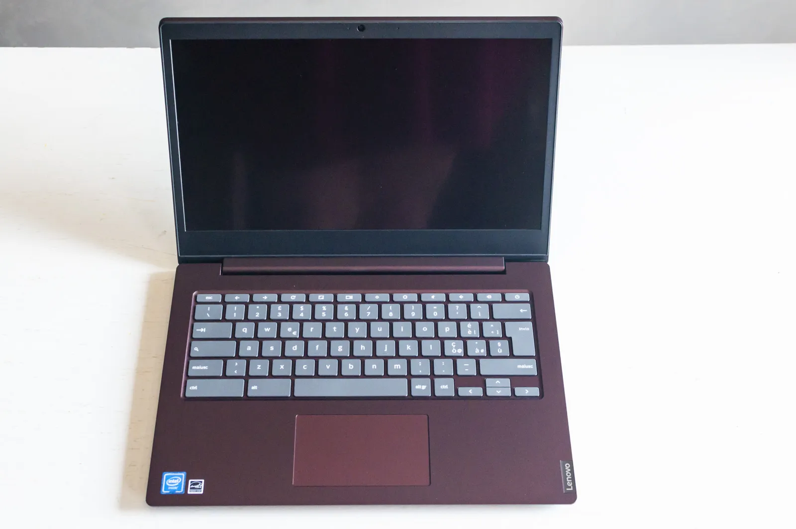 ecensione Lenovo Chromebook S340, è davvero il momento per una scelta così radicale?