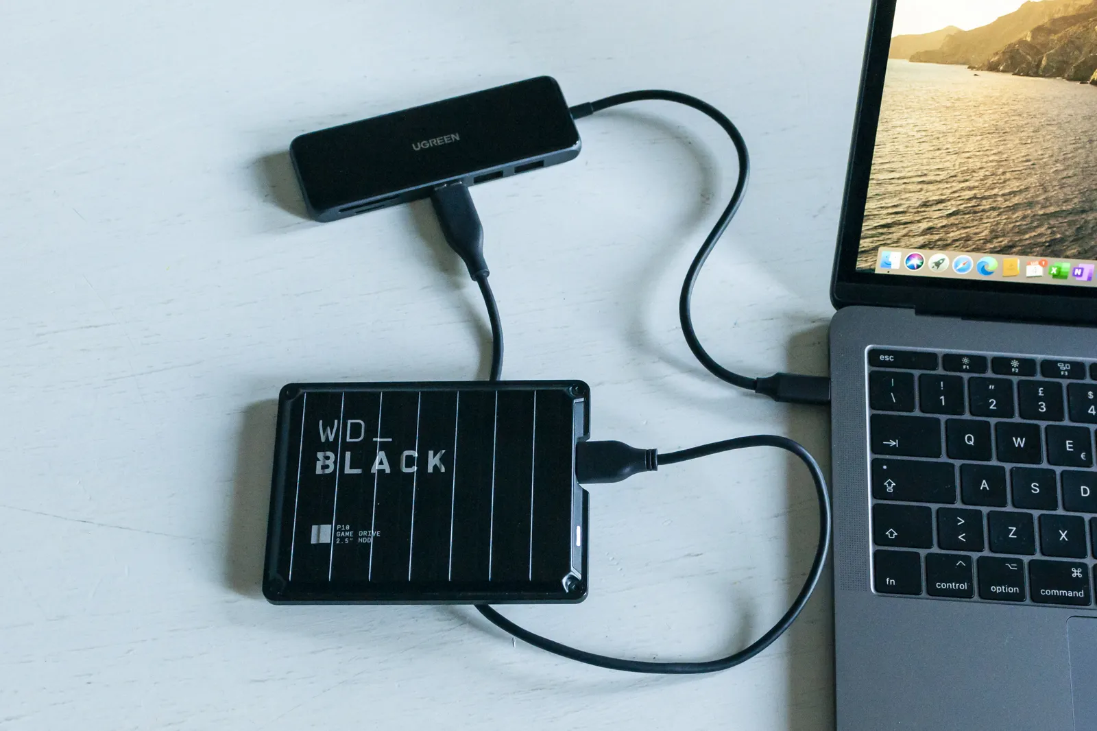 Recensione UGREEN USB C HUB 6 in 1, il piccolo HUB da non lasciare mai a casa Recensione UGREEN USB C HUB 6 in 1, il piccolo HUB da non lasciare mai a casa