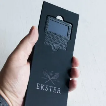 Recensione Ekster Tracker Card, un GPS vestito da sera