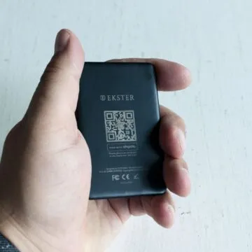 Recensione Ekster Tracker Card, un GPS vestito da sera