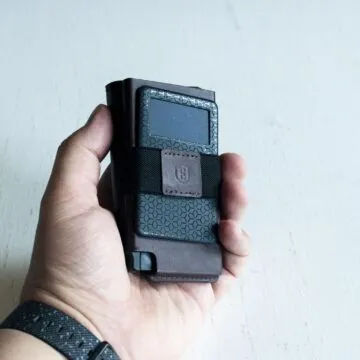 Recensione Ekster Tracker Card, un GPS vestito da sera