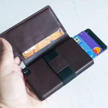 Recensione Ekster Tracker Card, un GPS vestito da sera