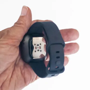 Recensione Fitbit Sense: il centro della salute smart al polso (Premium)