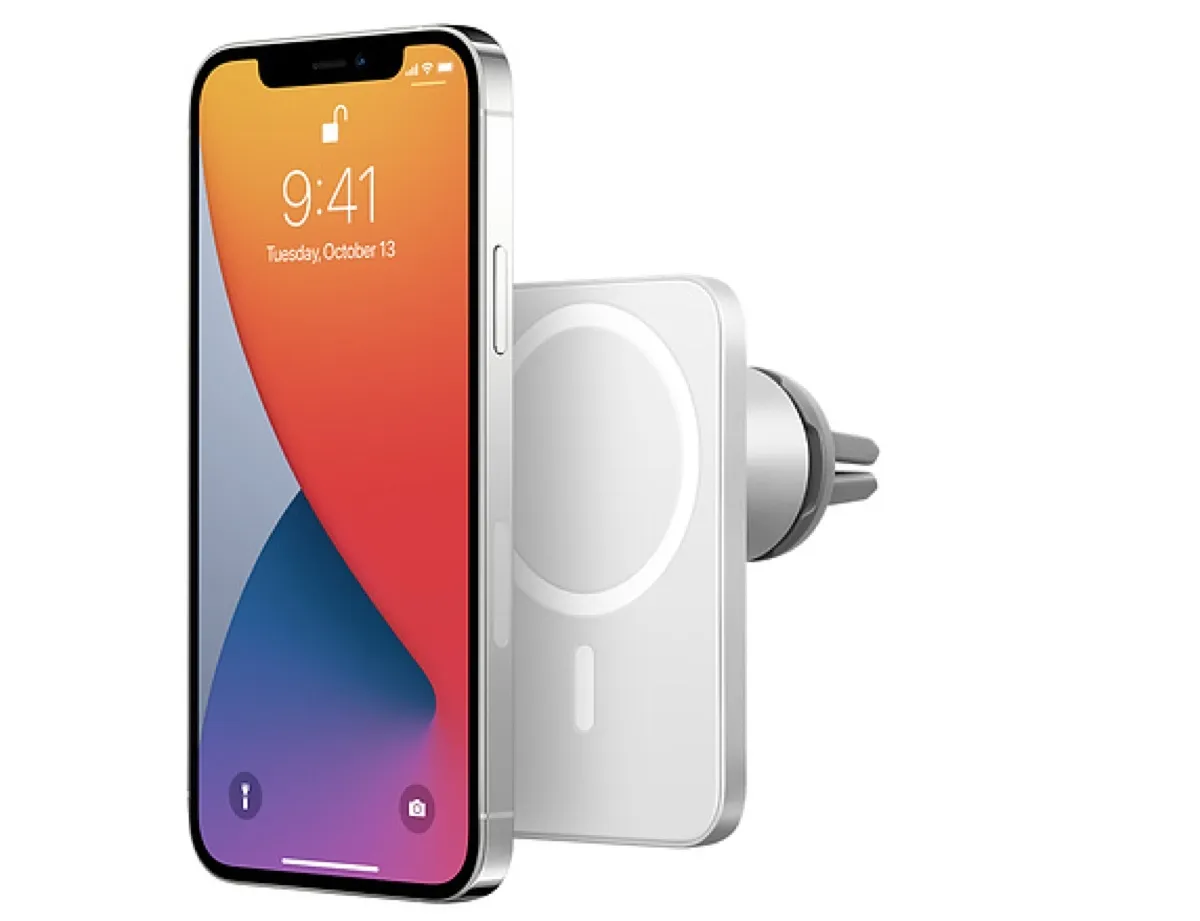 Il supporto per auto Belkin PRO con MagSafe ora è in vendita in Italia Il supporto per auto Belkin PRO con MagSafe ora è in vendita in Italia