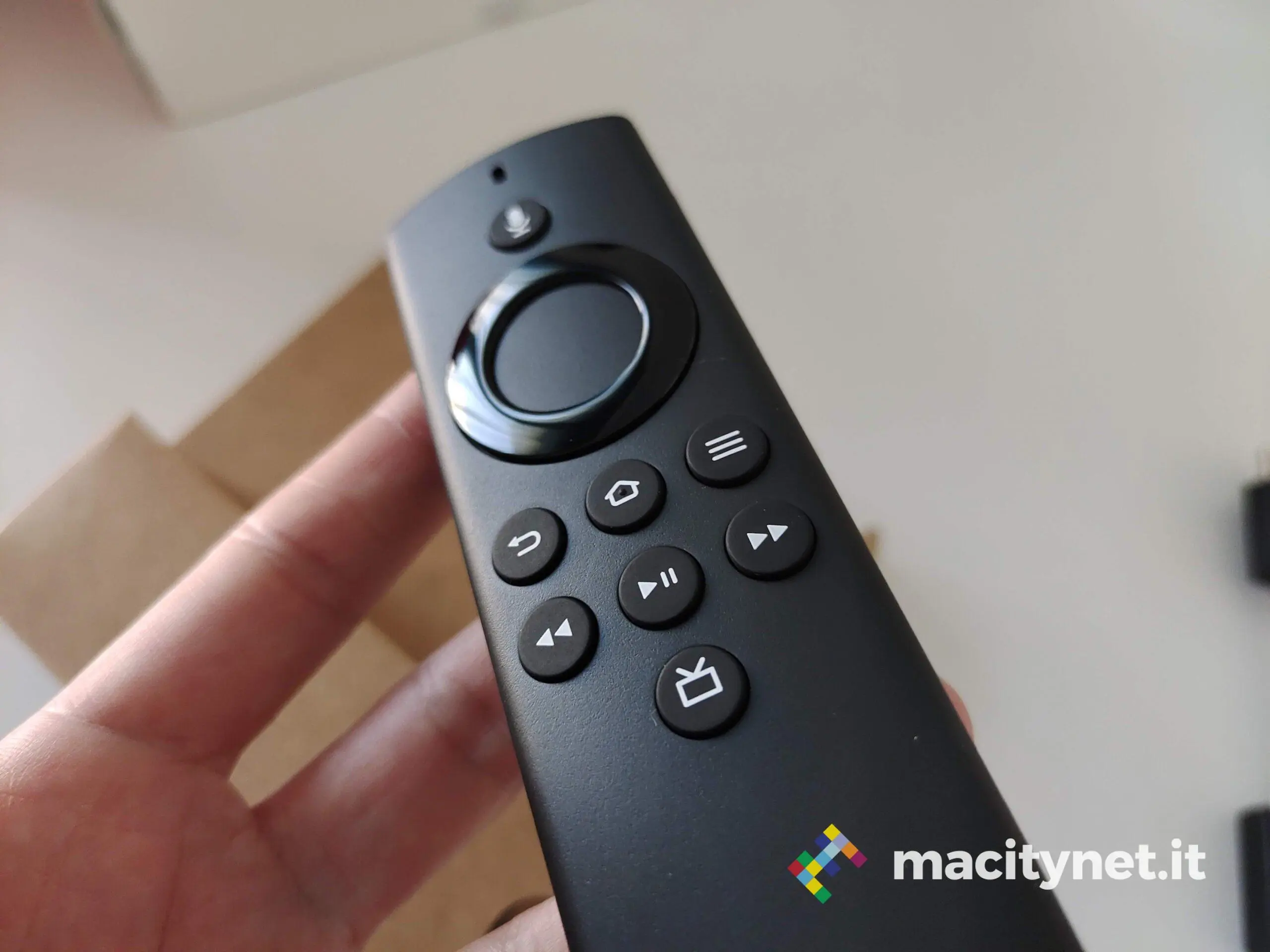 In prova Fire TV Stick Lite, la migliore scelta low cost per lo streaming In prova Fire TV Stick Lite, la migliore scelta low cost per lo streaming