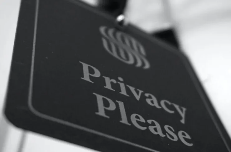 Reclami contro Apple per il tracciamento dispositivi per pubblicità in Europa