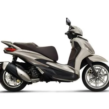 Il Piaggio Beverly si rinnova con sistema keyless e strumentazione digitale