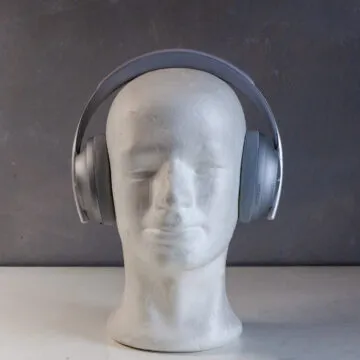 Recensione Bose Noise Cancelling Headphones 700, il nuovo vestito del re