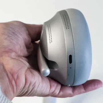 Recensione Bose Noise Cancelling Headphones 700, il nuovo vestito del re