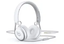 Apple manda in pensione tre prodotti Beats Cuffie Beats EP in sconto, le pagate metà prezzo: 49 euro