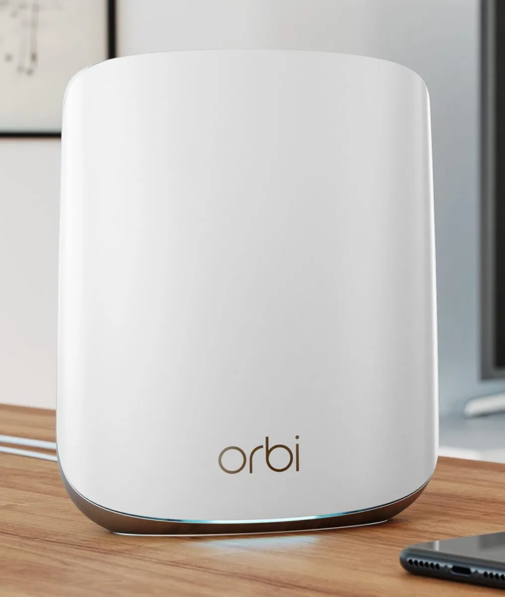Netgear Orbi RBK353 porta il Wi-Fi 6 mesh in casa e piccole aziende Netgear Orbi RBK353 porta il Wi-Fi 6 mesh in casa e piccole aziende